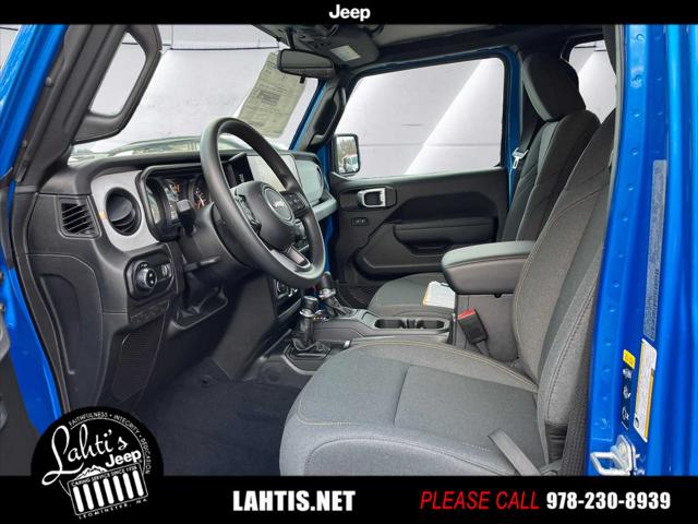 2025 Jeep Gladiator GLADIATOR NIGHTHAWK 4X4