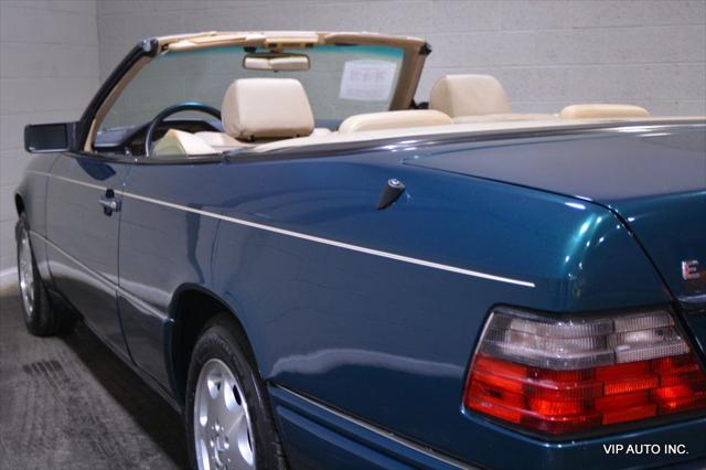 1995 Mercedes-Benz E 320 E Class 2dr Cabriolet 3.2L