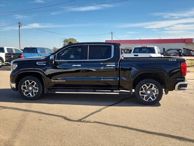 2022 GMC Sierra 1500 4WD Crew Cab Short Box SLT