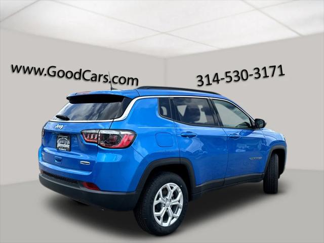 2025 Jeep Compass COMPASS LATITUDE 4X4