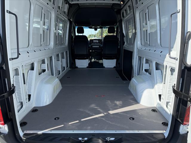 2025 Mercedes-Benz Sprinter 2500 Standard Roof 4-Cyl Diesel