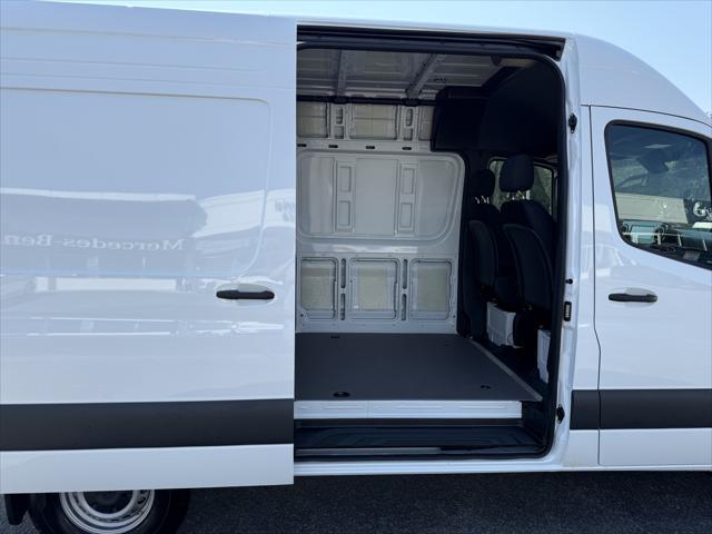 2025 Mercedes-Benz Sprinter 2500 Standard Roof 4-Cyl Diesel