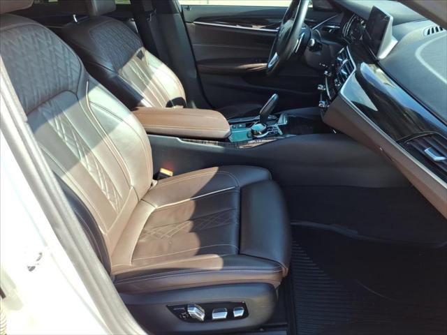 2019 BMW 540i xDrive 2019 BMW 540i xDrive