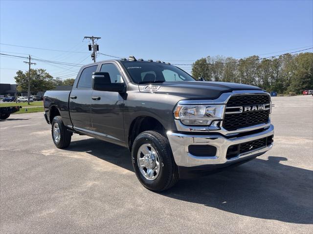 2024 RAM 2500 Tradesman Crew Cab 4x4 64 Box