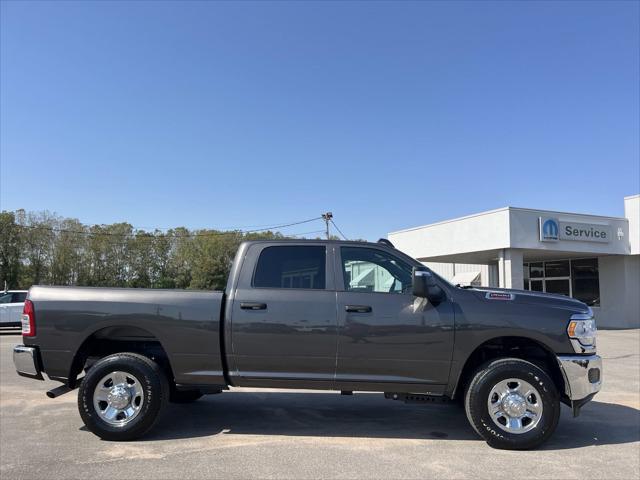 2024 RAM 2500 Tradesman Crew Cab 4x4 64 Box