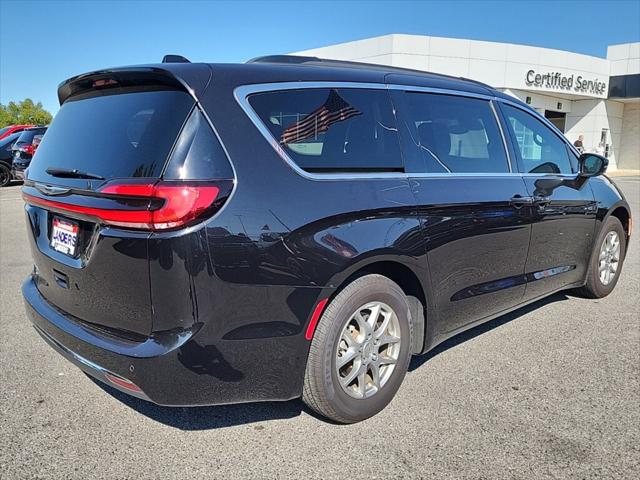 2022 Chrysler Pacifica Touring