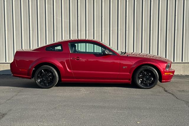 2005 Ford Mustang GT Premium