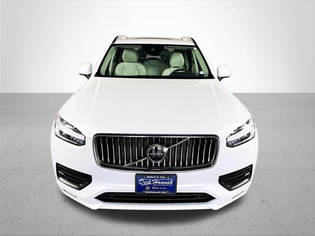 2020 Volvo XC90 T6 Momentum 7 Passenger