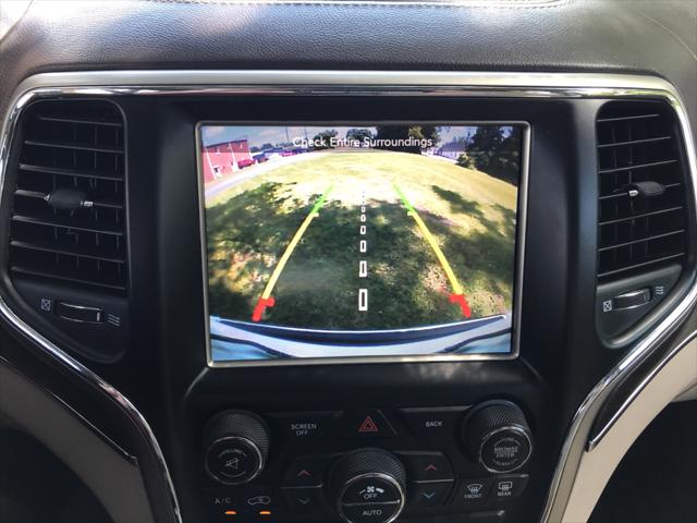 2017 Jeep Grand Cherokee Overland 4x2