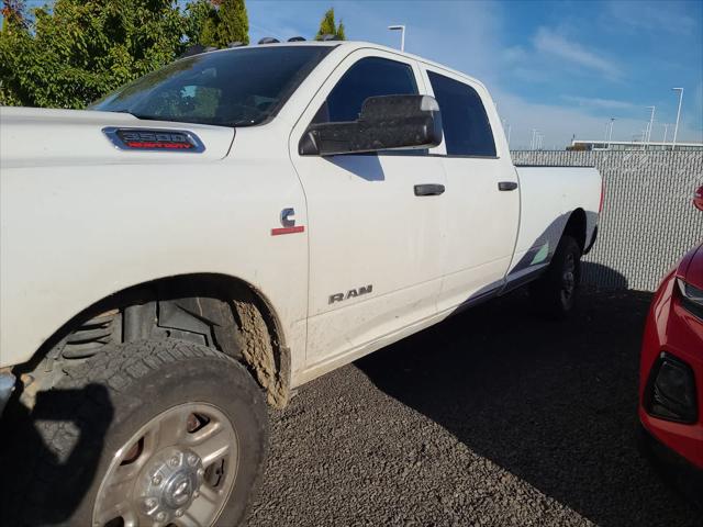 2022 RAM 3500 Tradesman Crew Cab 4x4 8 Box