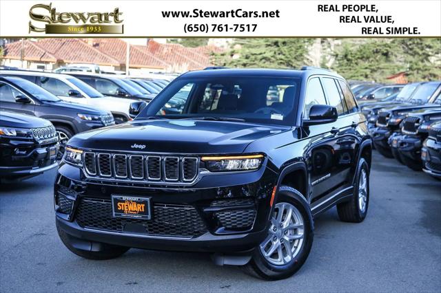 2025 Jeep Grand Cherokee GRAND CHEROKEE LAREDO X 4X4
