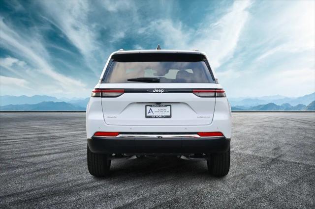 2025 Jeep Grand Cherokee GRAND CHEROKEE LAREDO X 4X4