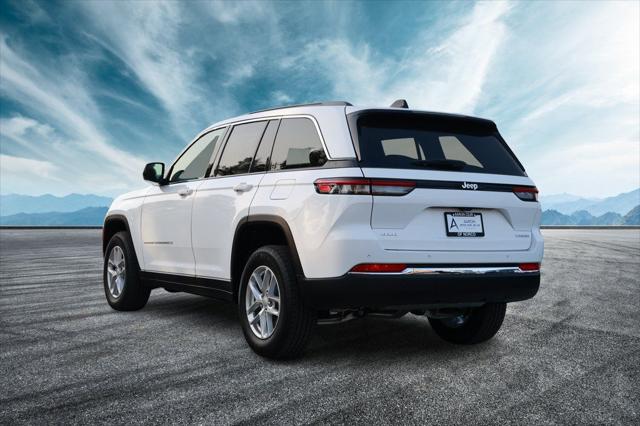 2025 Jeep Grand Cherokee GRAND CHEROKEE LAREDO X 4X4