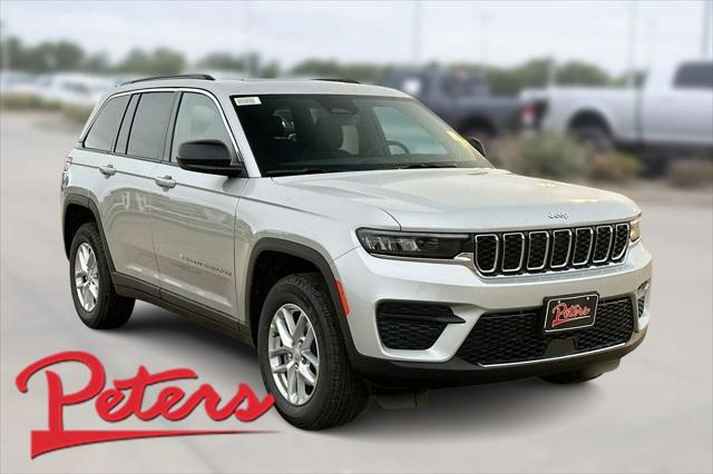 2025 Jeep Grand Cherokee GRAND CHEROKEE LAREDO X 4X2