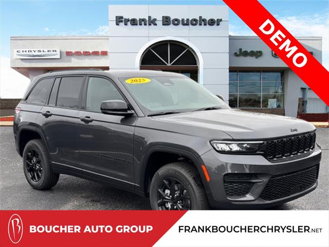 2025 Jeep Grand Cherokee GRAND CHEROKEE ALTITUDE X 4X4