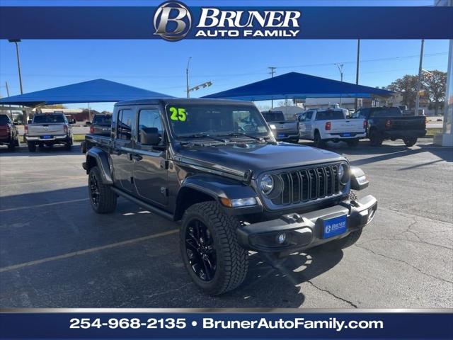 2025 Jeep Gladiator GLADIATOR NIGHTHAWK 4X4