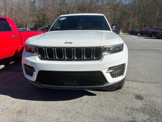 2025 Jeep Grand Cherokee GRAND CHEROKEE LAREDO X 4X4