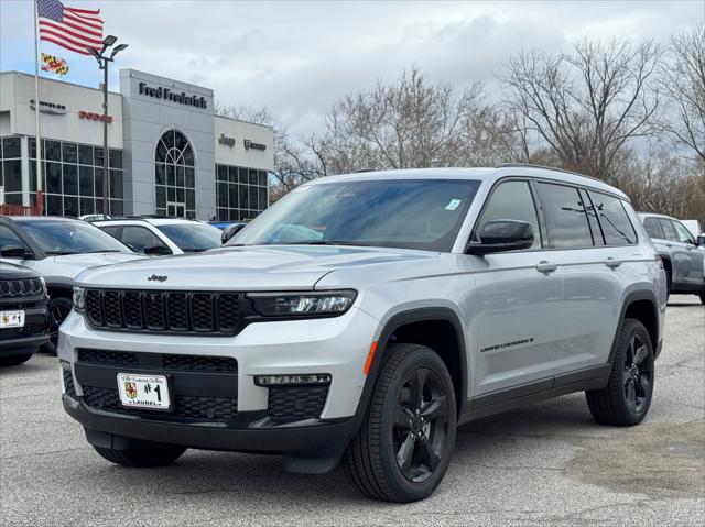 2025 Jeep Grand Cherokee GRAND CHEROKEE L LIMITED 4X4