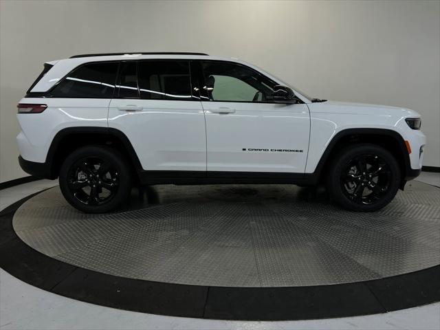 2025 Jeep Grand Cherokee GRAND CHEROKEE ALTITUDE X 4X4