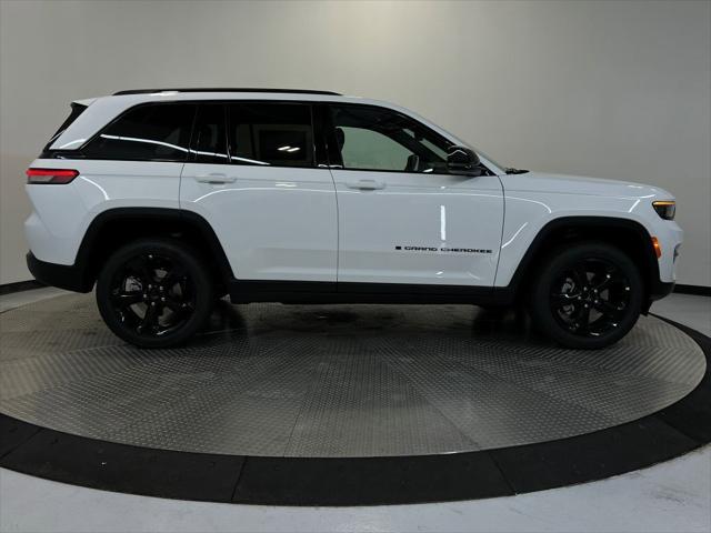 2025 Jeep Grand Cherokee GRAND CHEROKEE ALTITUDE X 4X4