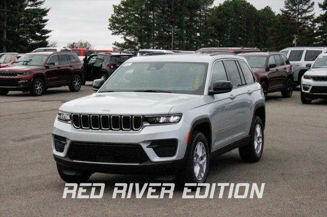 2025 Jeep Grand Cherokee GRAND CHEROKEE LAREDO X 4X2