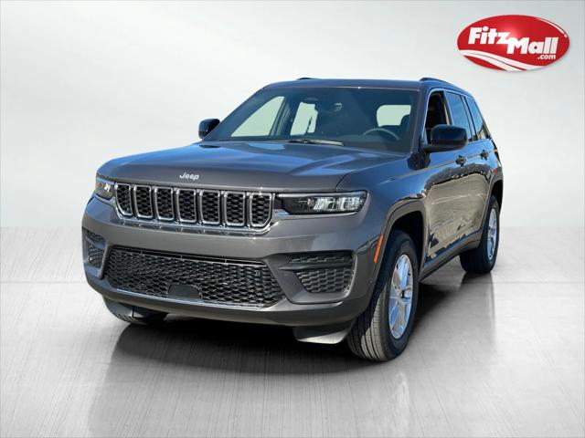 2025 Jeep Grand Cherokee GRAND CHEROKEE LAREDO X 4X4