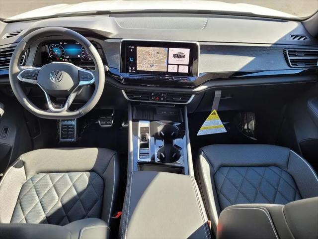 2025 Volkswagen Atlas Cross Sport 2.0T SEL Premium R-Line