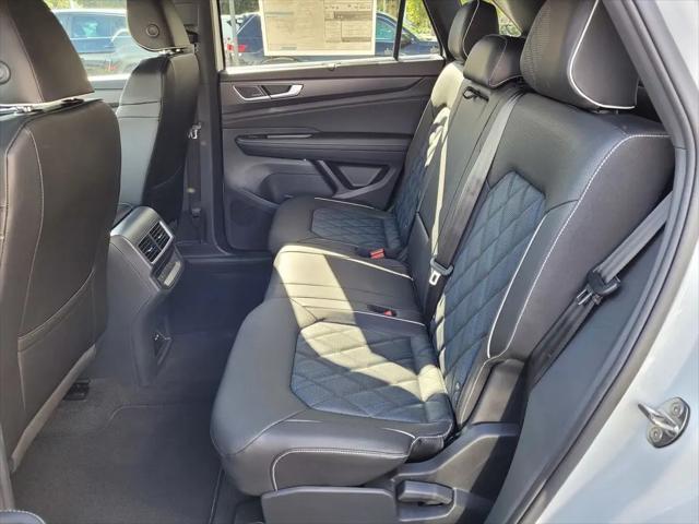 2025 Volkswagen Atlas Cross Sport 2.0T SEL Premium R-Line