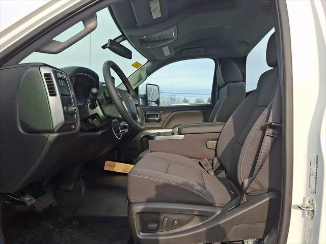 2024 Chevrolet Silverado 6500HD 1LT