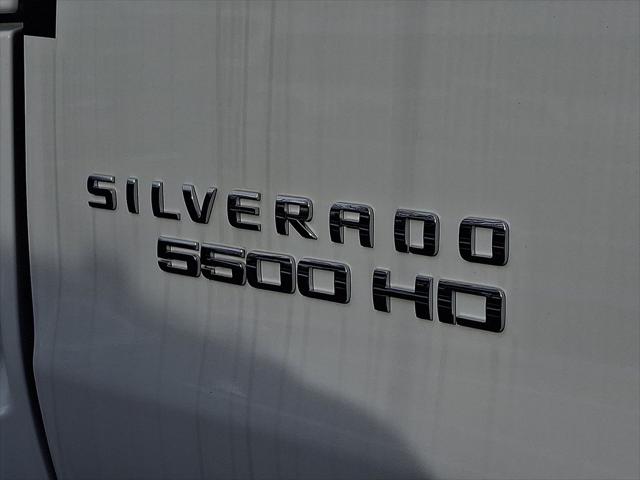 2024 Chevrolet Silverado 6500HD 1LT