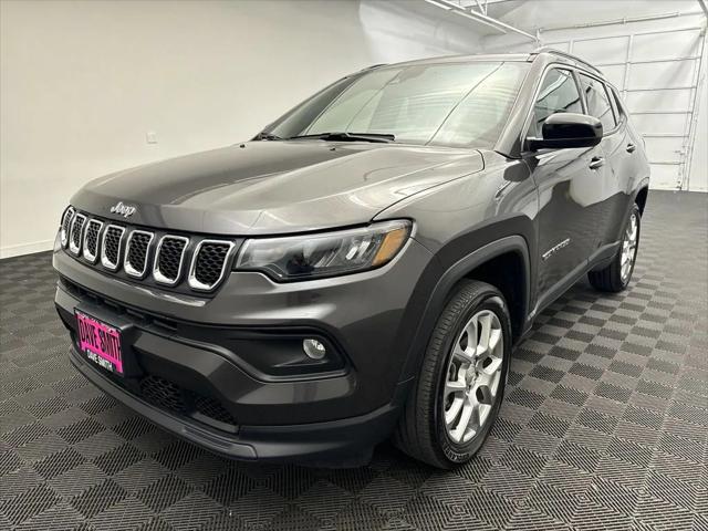 2023 Jeep Compass Latitude Lux FWD