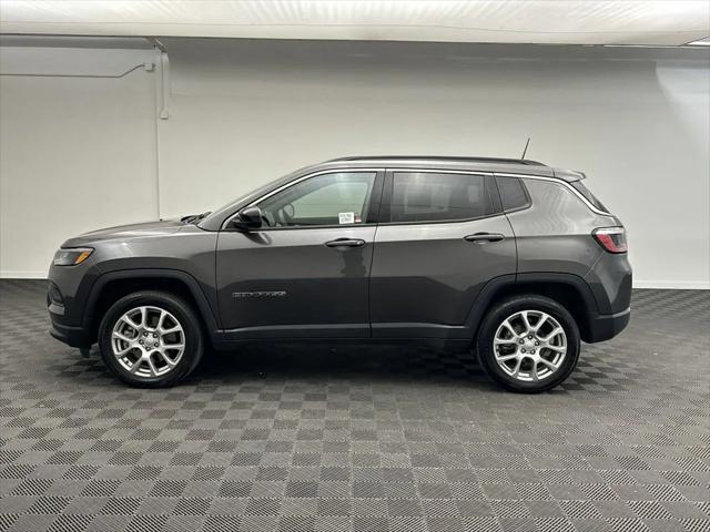 2023 Jeep Compass Latitude Lux FWD