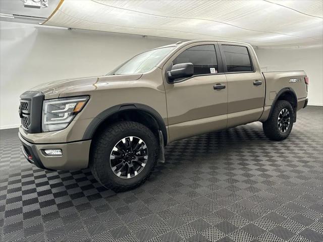 2021 Nissan TITAN Crew Cab PRO-4X 4x4