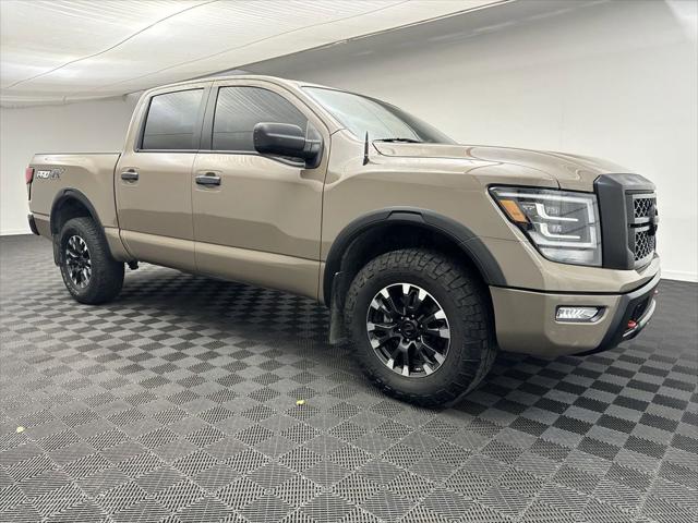 2021 Nissan TITAN Crew Cab PRO-4X 4x4