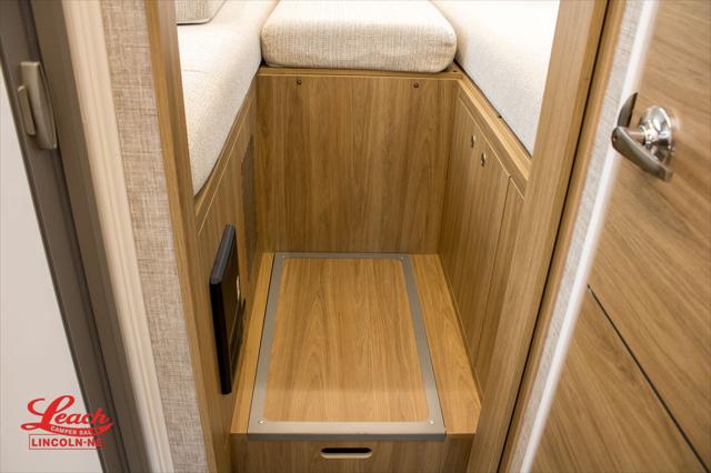 2025 Mercedes-Benz Sprinter 3500XD Chassis Standard Roof 4-Cyl Diesel HO