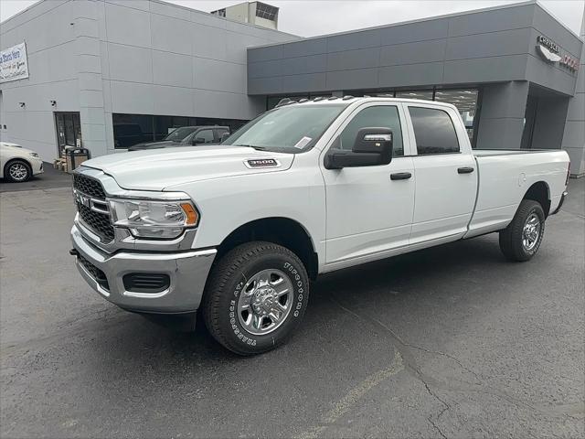 2024 RAM Ram 3500 RAM 3500 TRADESMAN CREW CAB 4X4 8 BOX