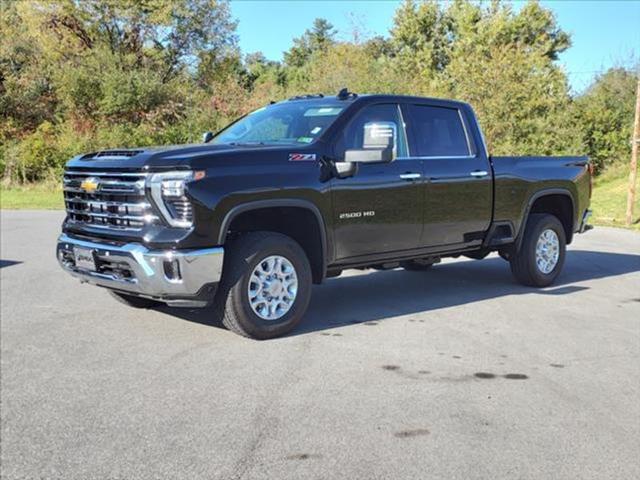 2024 Chevrolet Silverado 2500HD 4WD Crew Cab Standard Bed LTZ