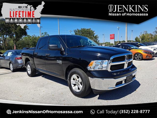 2022 RAM 1500 Classic SLT Crew Cab 4x2 57 Box