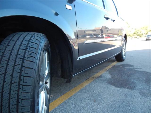 2014 Chrysler Town & Country Touring-L 30th Anniversary