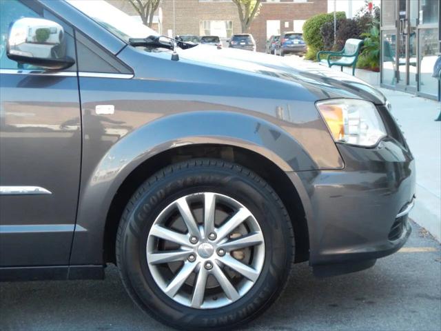 2014 Chrysler Town & Country Touring-L 30th Anniversary