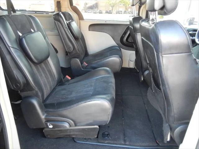 2014 Chrysler Town & Country Touring-L 30th Anniversary
