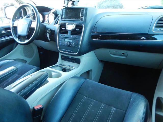 2014 Chrysler Town & Country Touring-L 30th Anniversary
