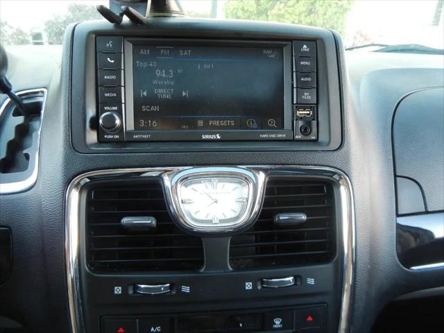 2014 Chrysler Town & Country Touring-L 30th Anniversary