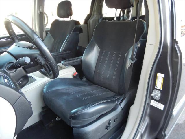 2014 Chrysler Town & Country Touring-L 30th Anniversary