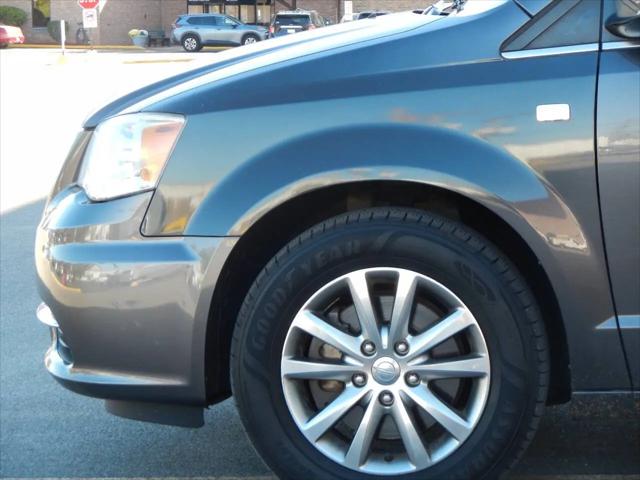 2014 Chrysler Town & Country Touring-L 30th Anniversary