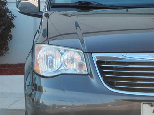 2014 Chrysler Town & Country Touring-L 30th Anniversary