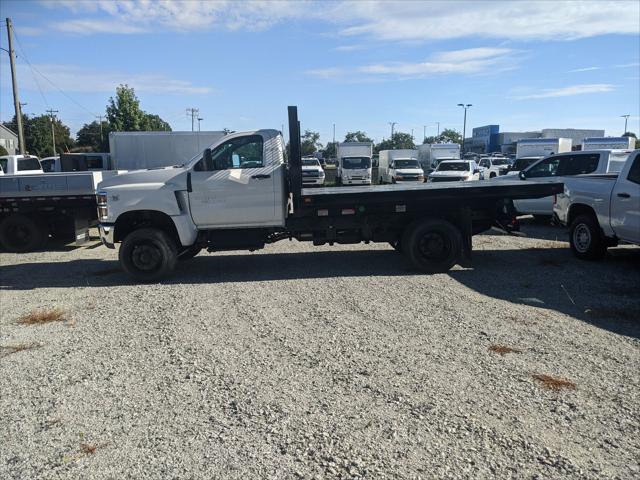 2024 Chevrolet Silverado 6500HD 1WT