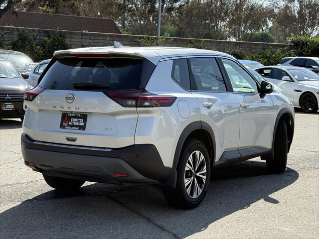 2022 Nissan Rogue SV FWD