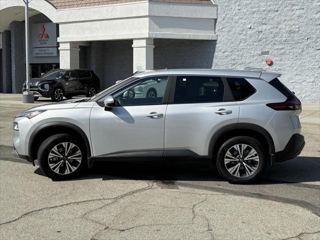 2022 Nissan Rogue SV FWD