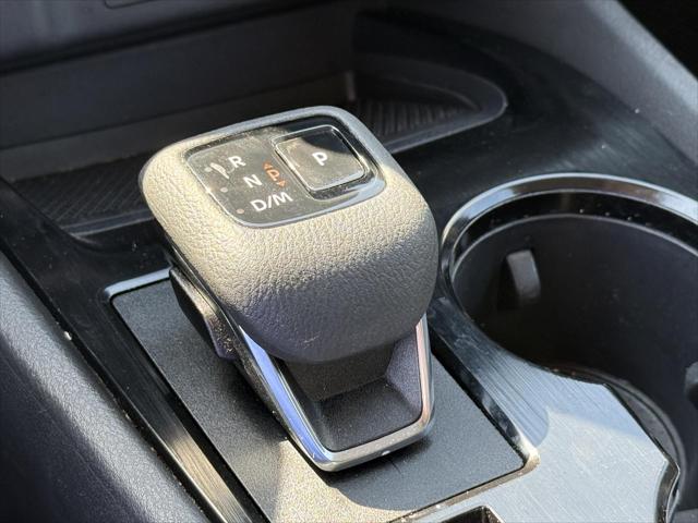 2022 Nissan Rogue SV FWD